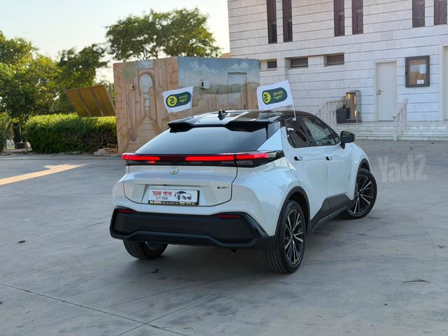 טויוטה C-HR