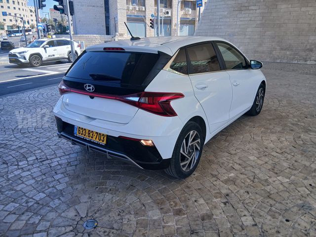 יונדאי i20