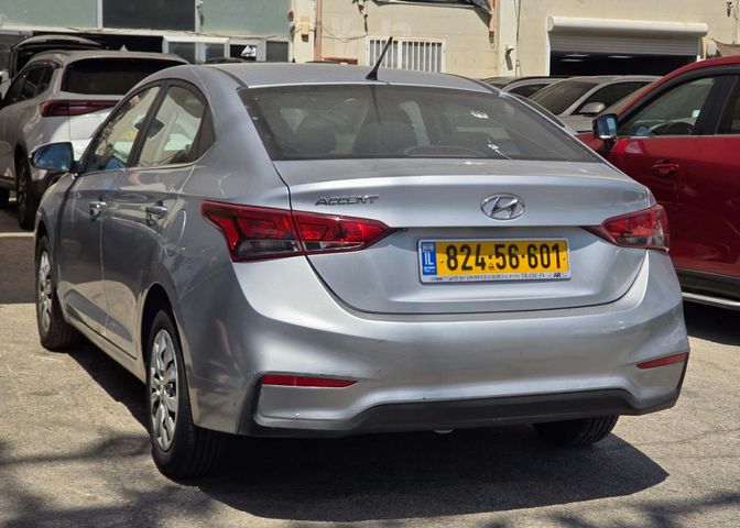 יונדאי אקסנט i25