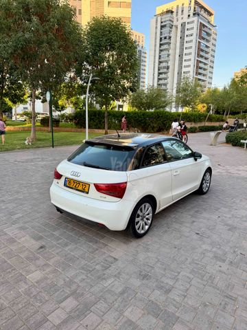 אאודי A1