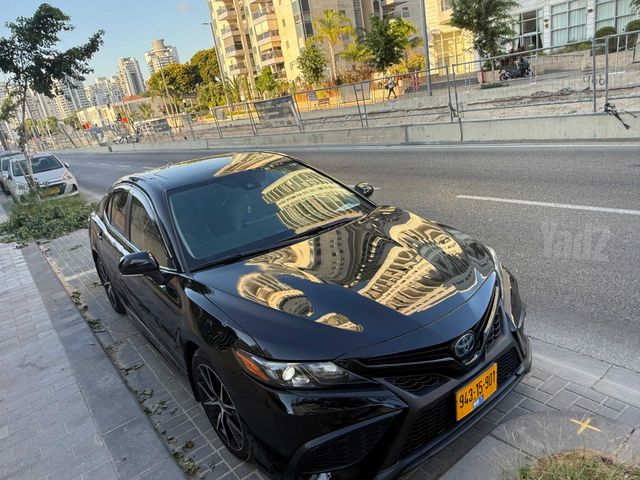 טויוטה קאמרי
