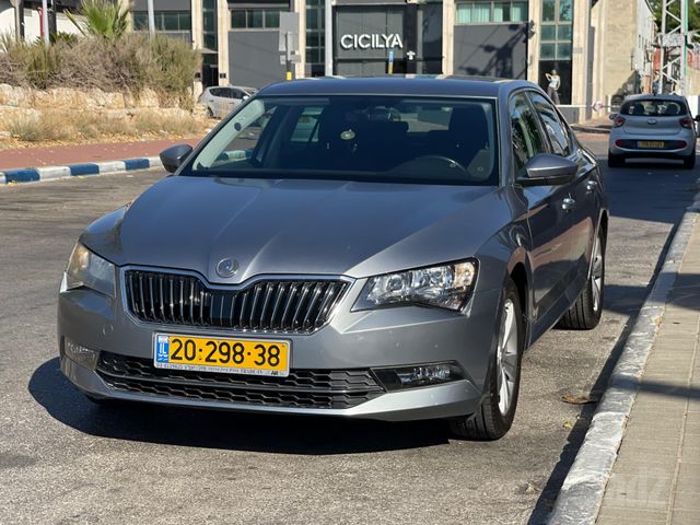 מודעת רכב סקודה סופרב