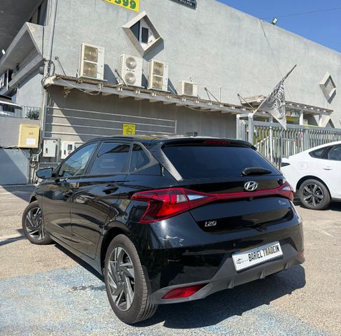 יונדאי i20