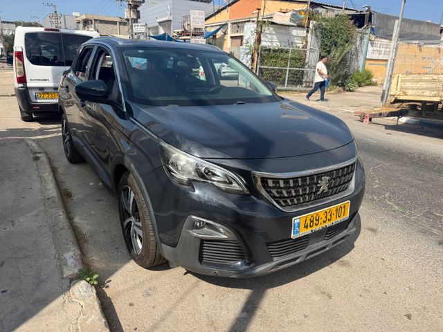 פיג'ו 3008