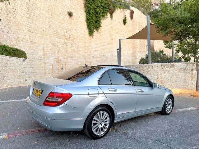 מרצדס-בנץ C-class