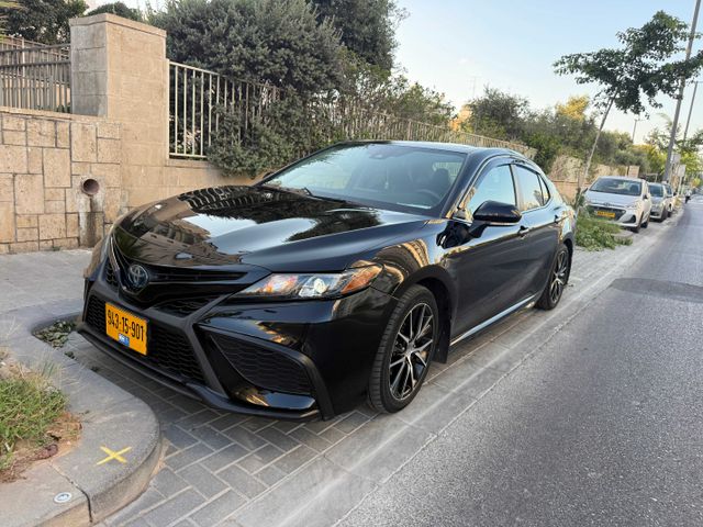 טויוטה קאמרי