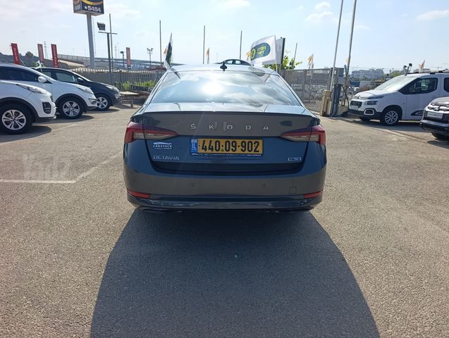 סקודה אוקטביה