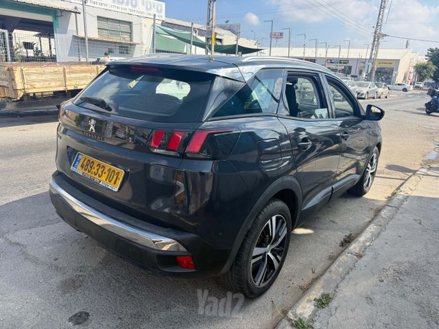 פיג'ו 3008