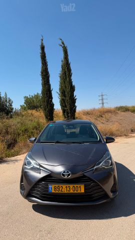 טויוטה יאריס