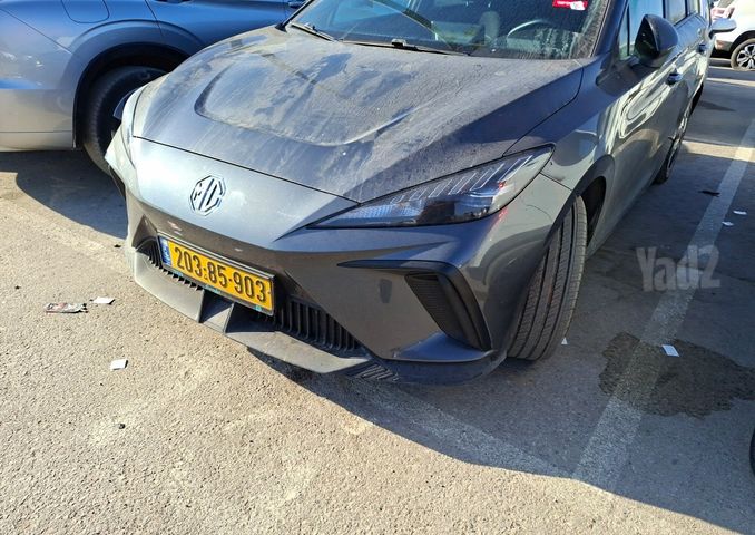 מודעת רכב אם ג'י MG4