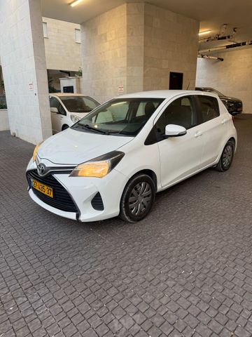 מודעת רכב טויוטה יאריס