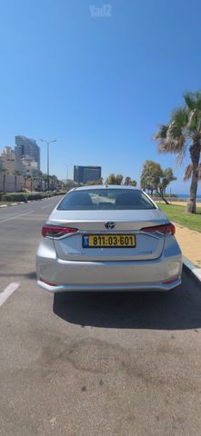 טויוטה קורולה