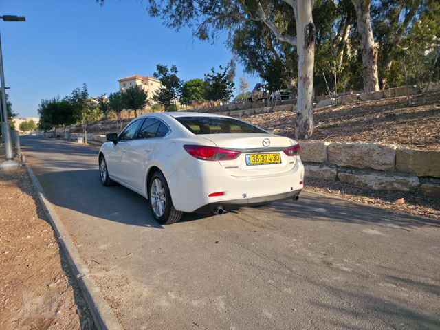 מאזדה 6