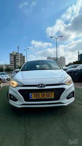 יונדאי i20