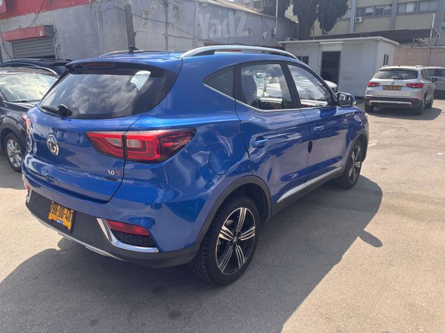 אם ג'י ZS