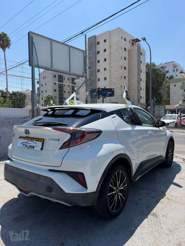 טויוטה C-HR