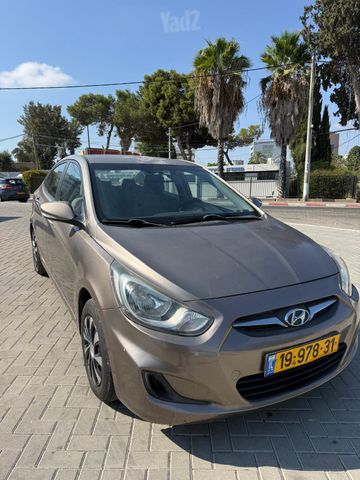 יונדאי אקסנט i25