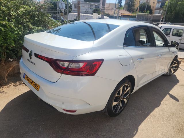רנו מגאן