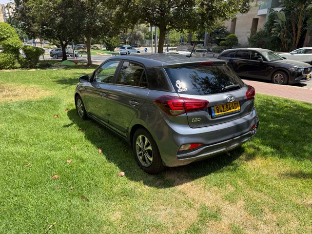 יונדאי i20