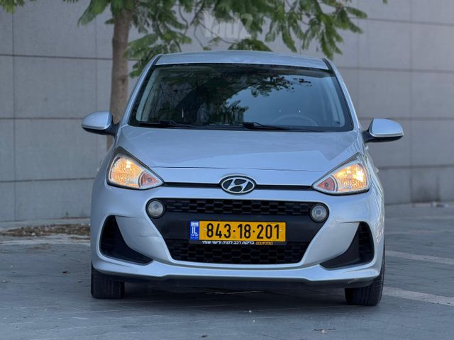 יונדאי i10
