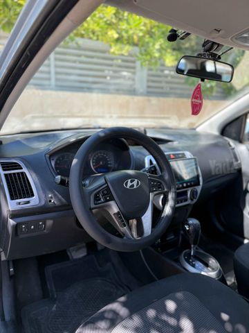 יונדאי i20