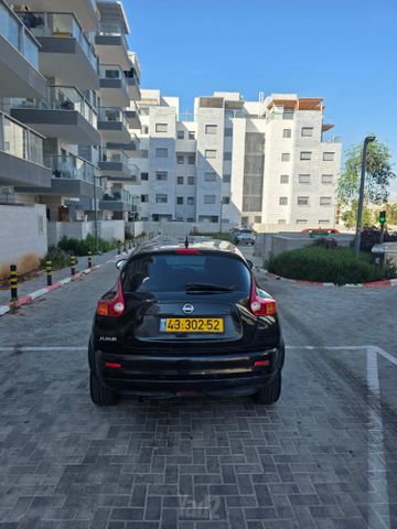 ניסאן ג'וק