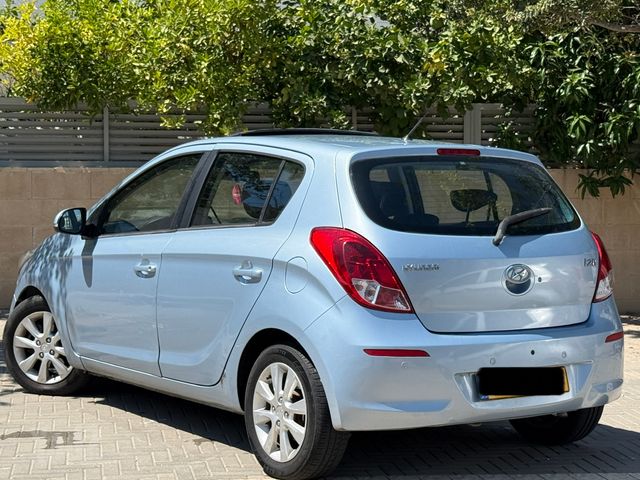 יונדאי i20