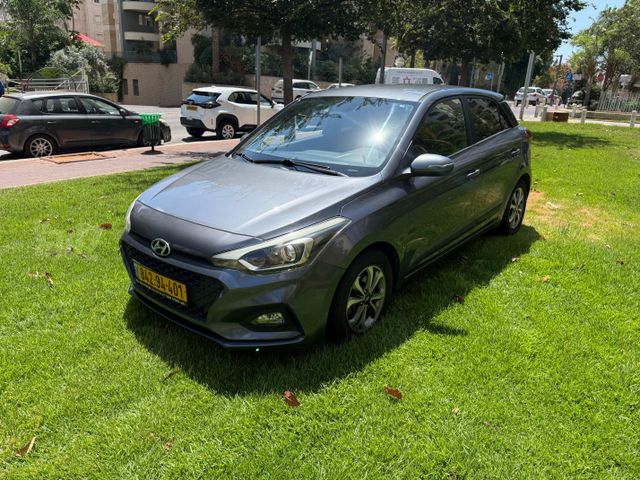 מודעת רכב יונדאי i20