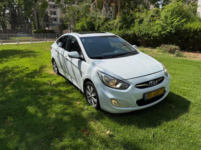 יונדאי אקסנט i25