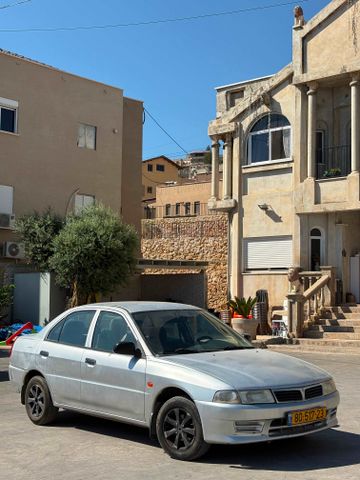 מודעת רכב מיצובישי לנסר