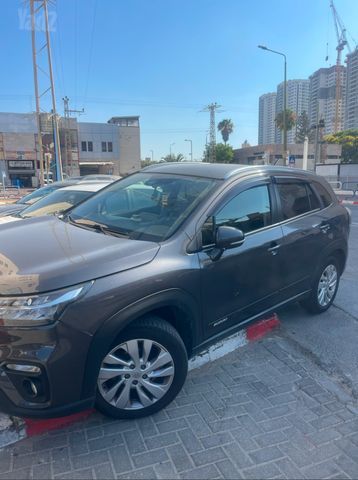 סוזוקי S-Cross