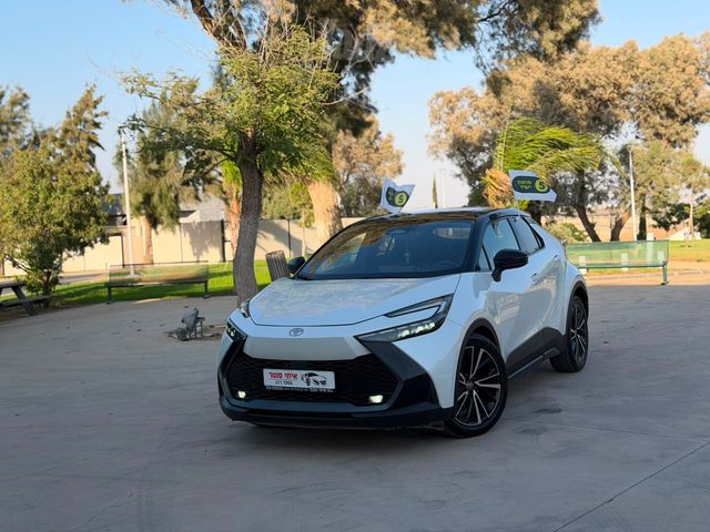 טויוטה C-HR