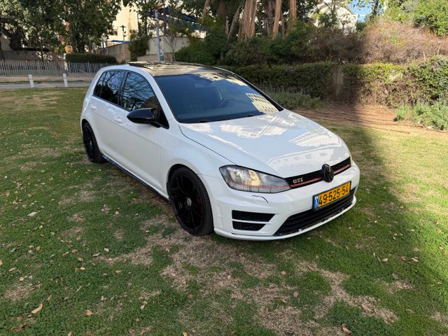פולקסווגן גולף