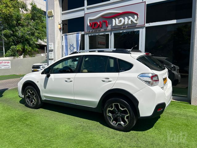 סובארו XV