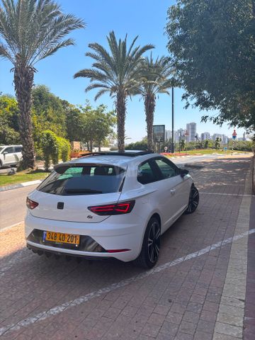 סיאט לאון