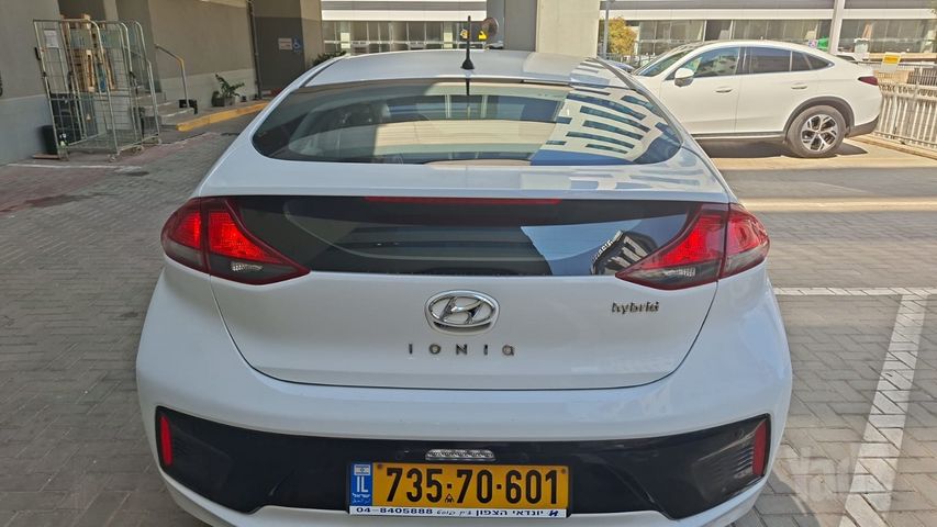 יונדאי איוניק