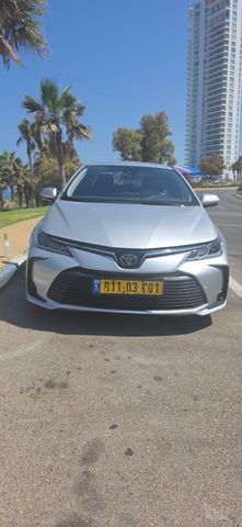 טויוטה קורולה
