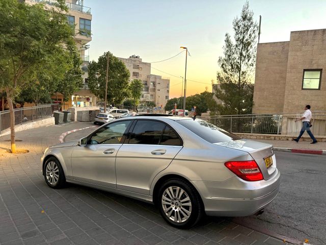 מרצדס-בנץ C-class