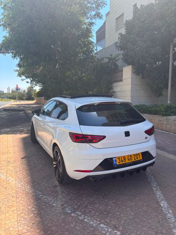 סיאט לאון