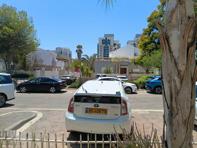 טויוטה פריוס