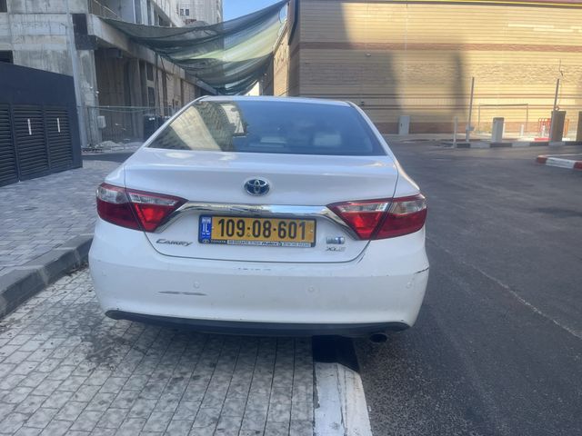 טויוטה קאמרי