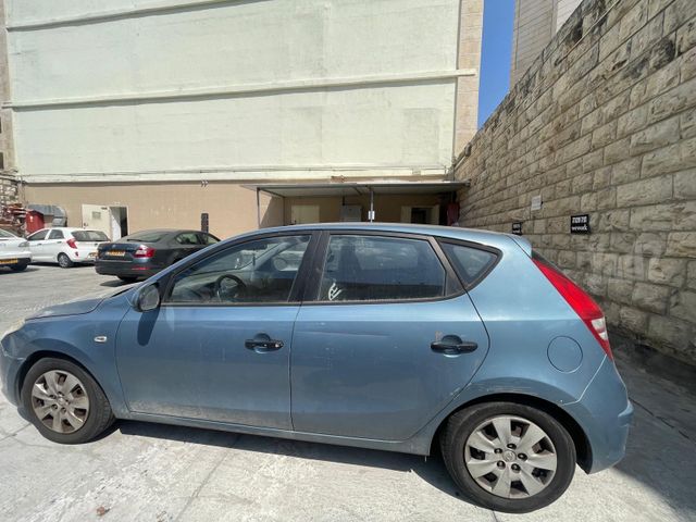 יונדאי i30