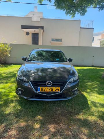 מאזדה 3