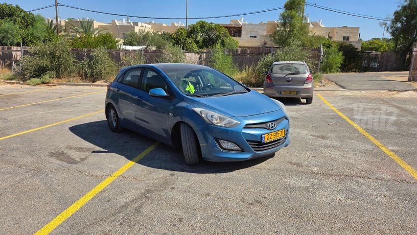 יונדאי i30