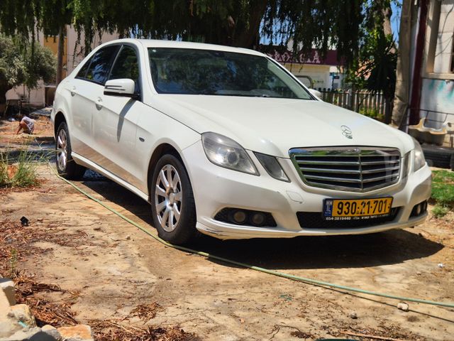 מודעת רכב מרצדס-בנץ E-class