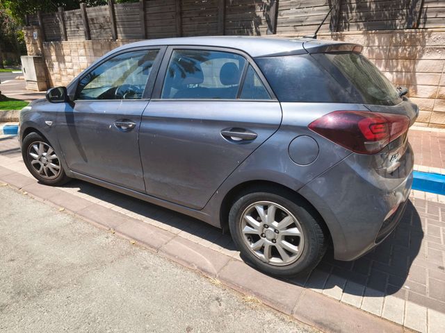 יונדאי i20