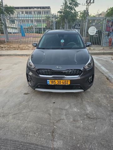 קיה נירו