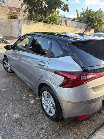 יונדאי i20