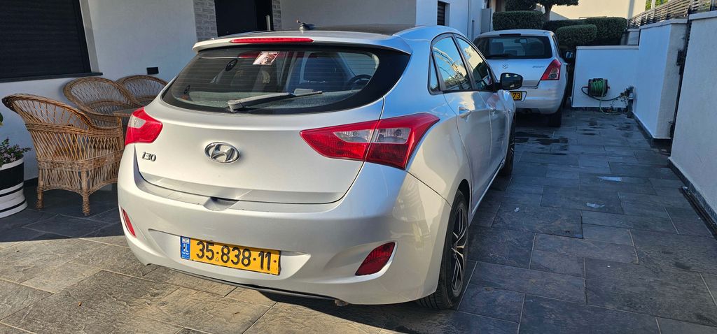 מודעת רכב יונדאי i30