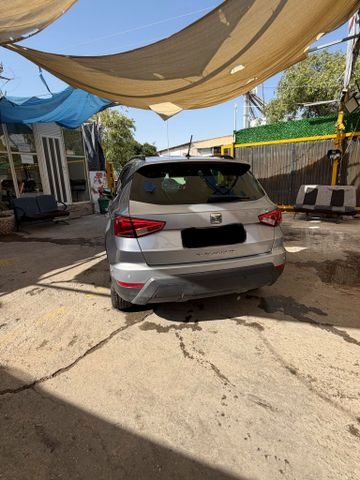 סיאט ארונה